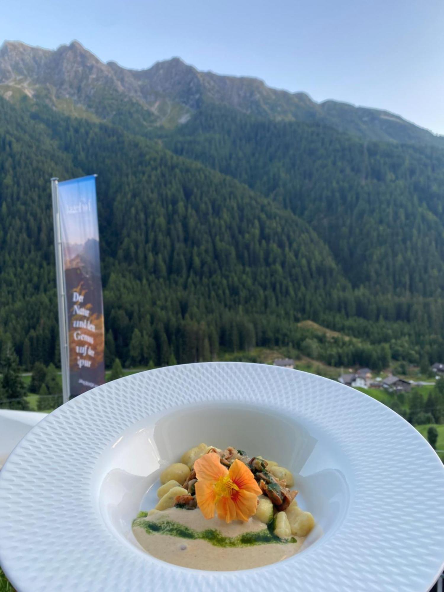 Hotel Jaegerhof San Leonardo in Passiria Eksteriør billede